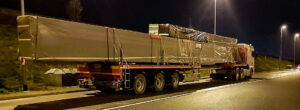 3-Achs Tele-Sattel Für alle speziellen, schweren, langen und breiten Transporte stehen uns Tele-Sattel Auflieger des belgischen Fahrzeugbauers Faymonville mit modernster Technik in unserem Fuhrpark zur Verfügung.